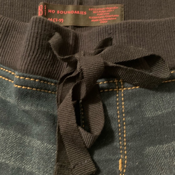 Stretchy waist band shorts - Picture 8 of 9